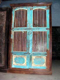 iron_rod_old_almirah