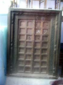 antique_door_with frame
